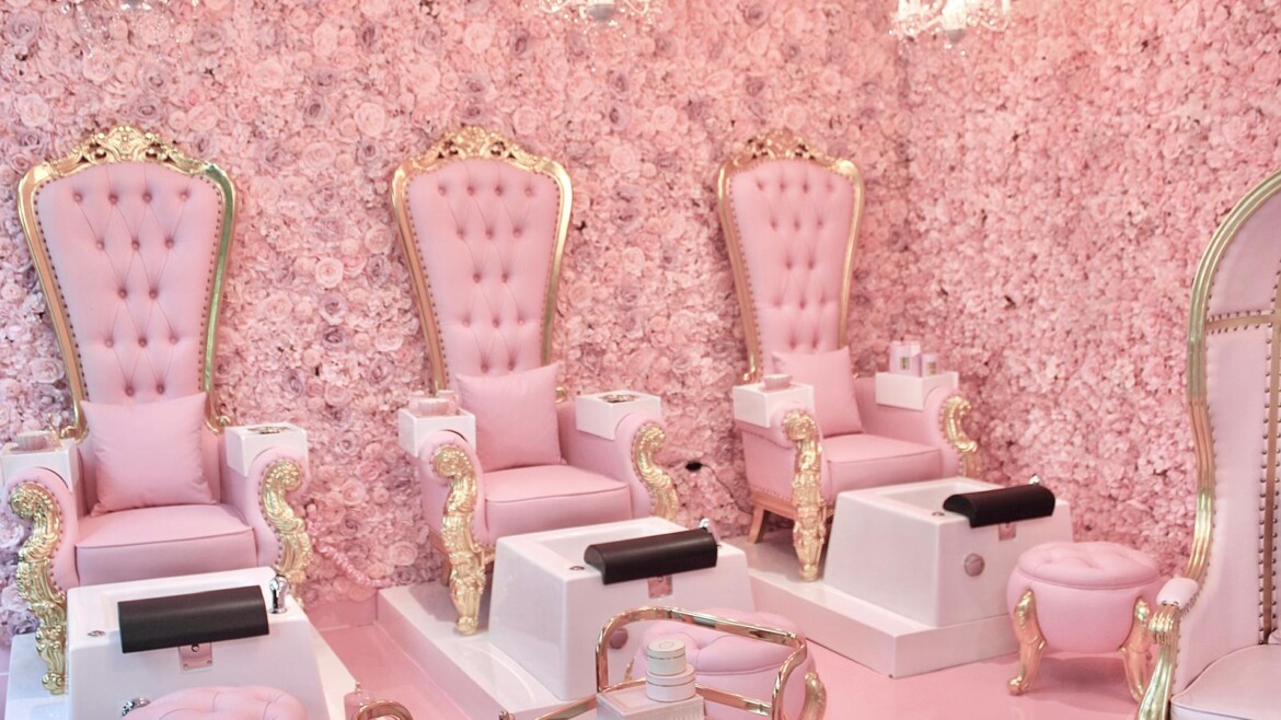 Luxury Beauty Salon for Sale
